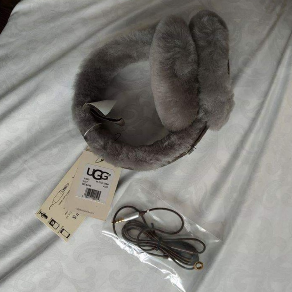 Brand new Ugg headphone earmuffs